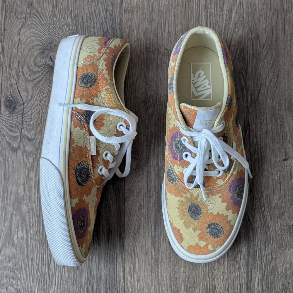 Vans Doheny Sunflowers Daisies Floral Classic Sneakers